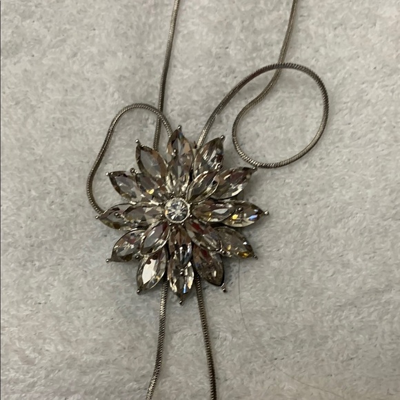 Silver Starburst Pendant Necklace adjustable sliding with Crystal Accents - Picture 6 of 7